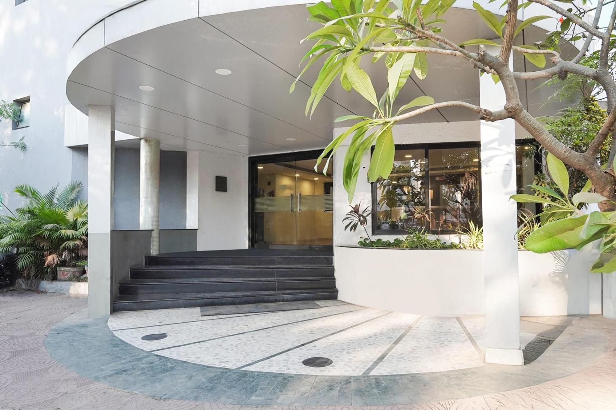 ホテル Palette Country Club スーラト エクステリア 写真